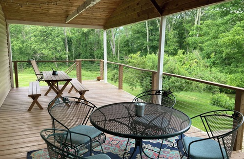 Lakeville House | Peaceful Lakeville Retreat Located Within Minutes to Local Schools & Summer Fun