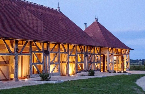 Montbeugny Cottage | Peaceful Montbeugny Cottage 4 ppl, pets allowed