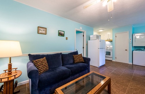 Lake Junaluska House | Peaceful mountain lake retreat with free WiFi and private patio