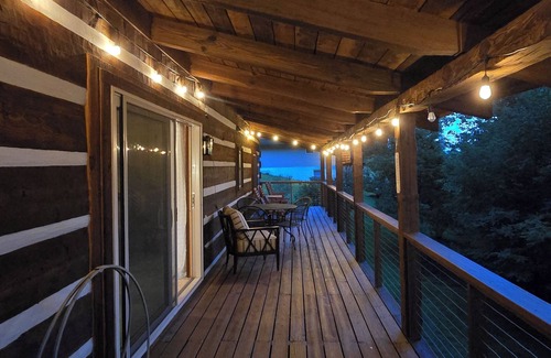 Zionville Cabin | Peaceful Mountain Cabin over 4,600 ft elevation
