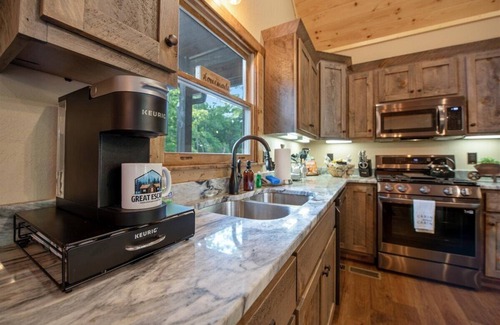 Ellijay Cabin | Peaceful Mountain View Cabin Hot Tub Ultimate Game Room