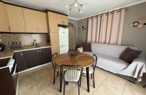 Alexandroupoli Apartment | Peaceful Nook 2