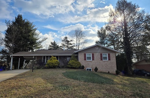 Colesville House | Peaceful One-Level Getaway in Silver Spring – Perfect for Elder Guests