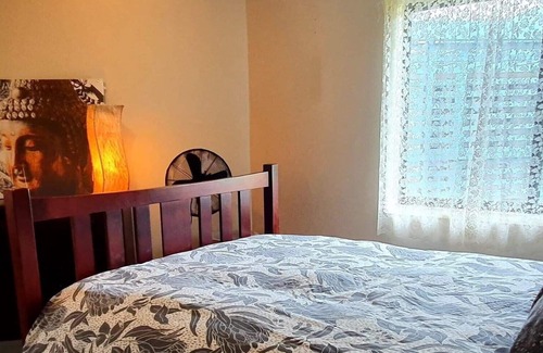 Salamander Bay Villa | Peaceful Paradise - golfers delight quiet well appointed villa