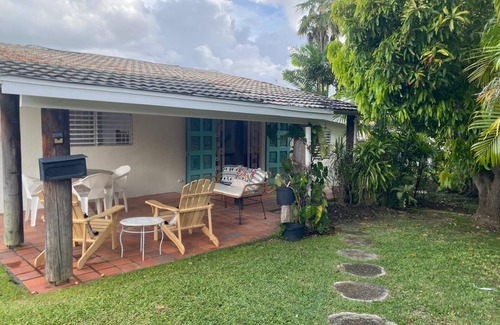 Holder's Hill House | Peaceful Payne’s Bay Home, minutes from the beach