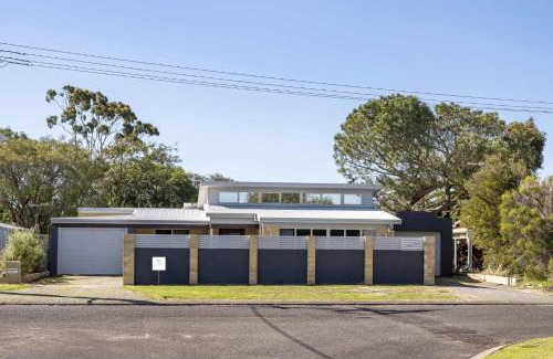 Dunsborough House | Peaceful Peron
