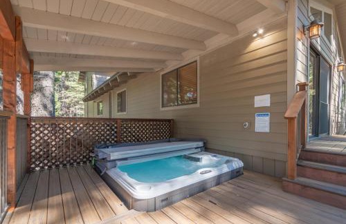 Dorrington House | Peaceful Pinecone