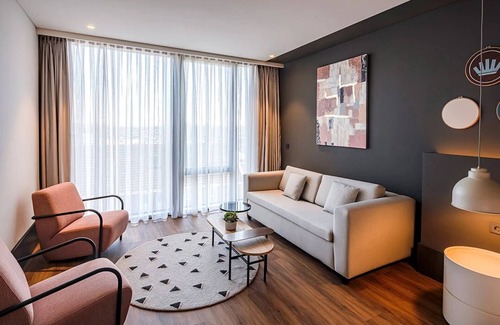 Oisterwijk Hotel | Peaceful Place Near Walking Trails — Easy Access to Nature and Free Parking