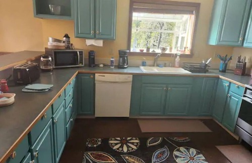 Gualala House | Peaceful Redwood Hollow is large, clean and pet friendly and with room to roam!n