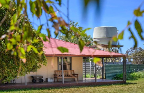 Seddon Other | Peaceful renovated farmhouse in the middle of Kangaroo Island