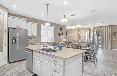 Queen Creek House | Peaceful Residential 3 Bed 3 bath Home with Pool