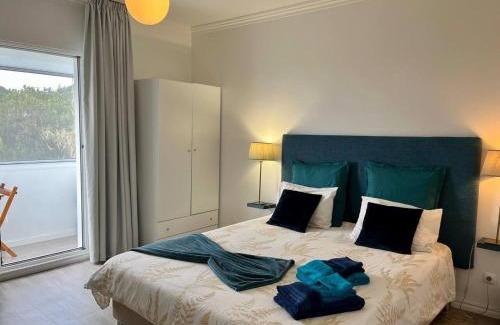 Caloura House | Peaceful Retreat with Jacuzzi in Lagoa