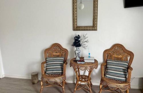 Caloura House | Peaceful Retreat with Jacuzzi in Lagoa