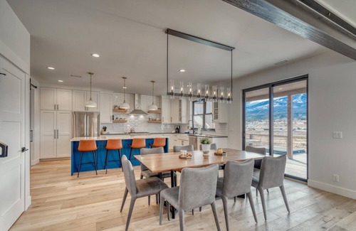 Salida House | Peaceful River - Lovely Oasis Along the Little Arkansas River!