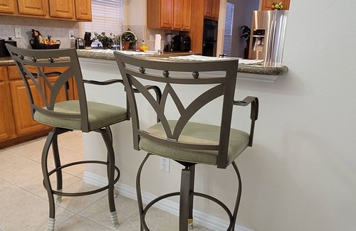 Allen House | Peaceful room downstairs of house w/frig & private bathroom