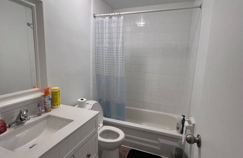 Glenridge Apartment | Peaceful Room in shared urban oasis