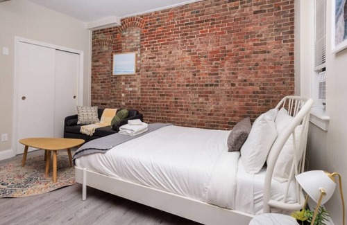 Prudential - St. Botolph Apartment | Peaceful South End Studio!