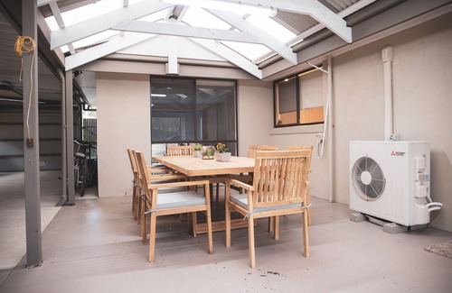 Clifton Springs House | Peaceful, spacious home in the heart of Clifton Springs, Bellarine Peninsula.