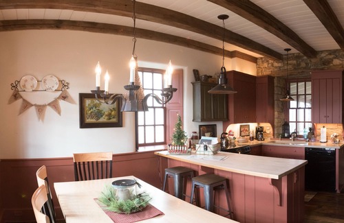 Winesburg Cottage | Peaceful, Spacious, Historic Stone Cottage Getaway