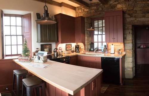 Winesburg Cottage | Peaceful, Spacious, Historic Stone Cottage Getaway