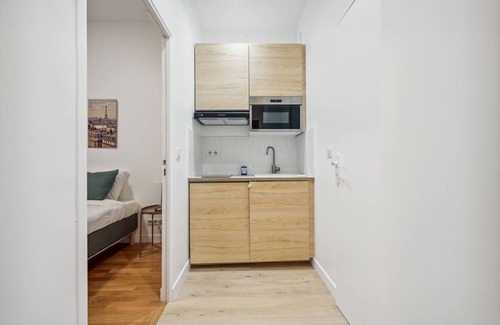 Plaisance Apartment | Peaceful & Stylish Flat in Montparnasse