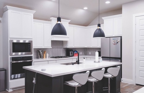 Kyle House | Peaceful Suite Room ❀ Private Bath ❀ New Built