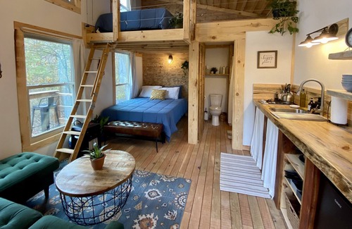 Boles Cabin | Peaceful Treehouse in the Forest