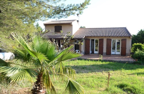 Pinet Villa | Peaceful villa 15 minutes from the beaches