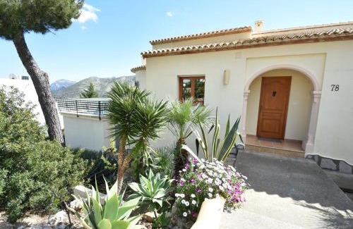 Adsubia Villa | Peaceful Villa with Private Pool