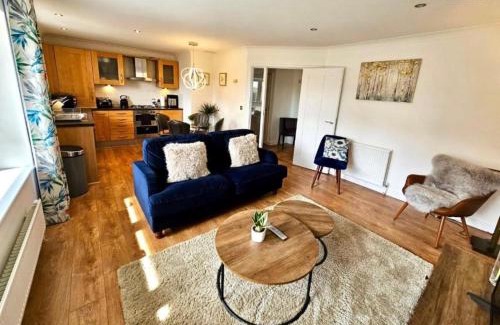 Cambridge Apartment | Peach Tree Apartment - near Cambridge Station