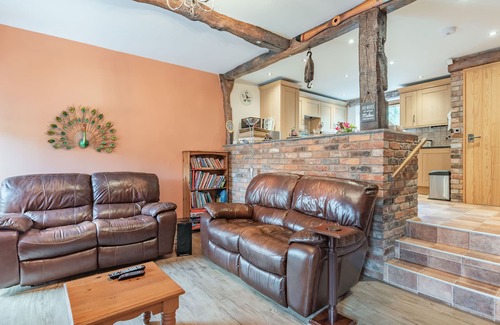 Sparrowpit Cottage | PEACOCK COTTAGE, family friendly, with a garden in Sparrowpit