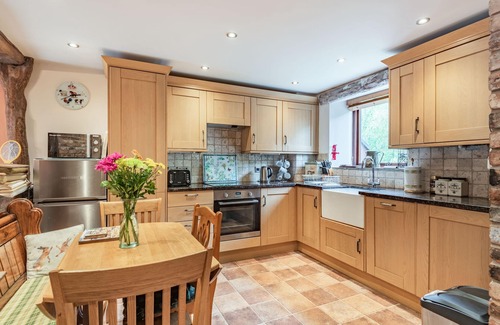 Sparrowpit Cottage | PEACOCK COTTAGE, family friendly, with a garden in Sparrowpit