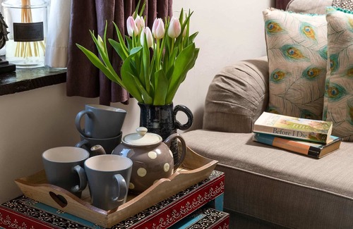 Combe Martin Cottage | Peacock Cottage - sleeps 4 guests in 2 bedrooms