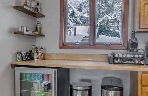 Ellicottville Apartment | Peak Convenience- Spacious Resort Retreat on Holiday Valley