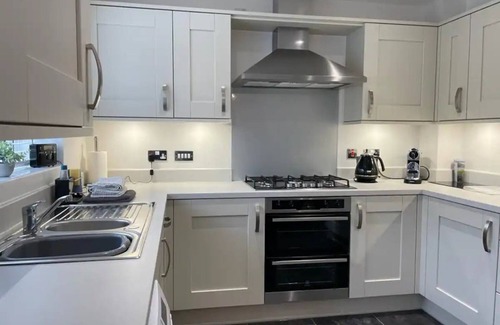 Chinley House | Peak District Haven: 7 Guests, Dogs & EV Charger| Pass the Keys