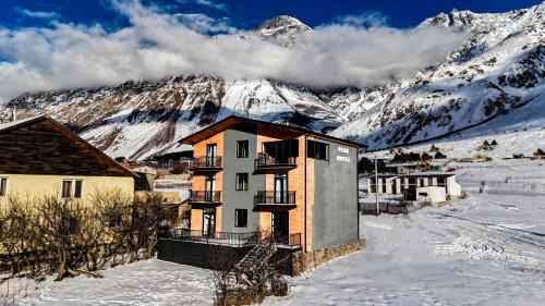 Gergeti Hotel | Peak Hotel Kazbegi