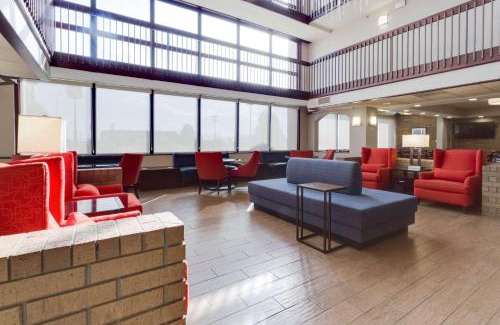 Miner Hotel | Pear Tree Inn Sikeston