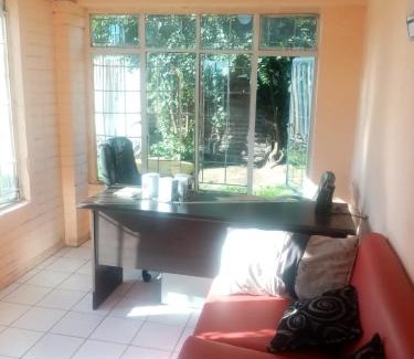 Vereeniging House | Pearl inn guest house vereeniging