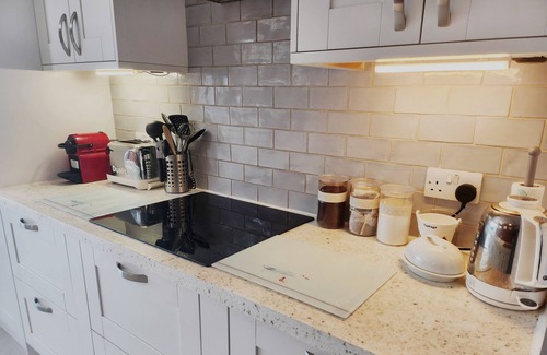 Lydd-on-Sea Cottage | Pebble Fish, a holiday let by Bloom stays - sleeps 8 guests in 4 bedrooms