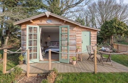Beccles Cabin | Pebble Lodge, Toad Hall, Wangford