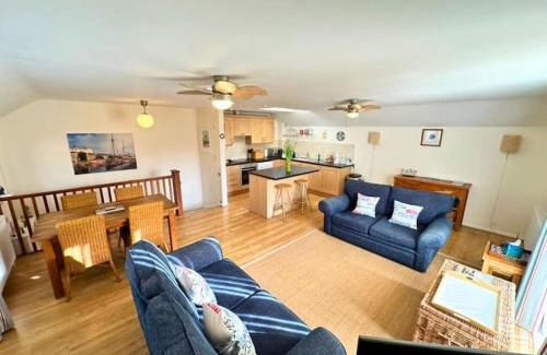 Charlestown House | Pebbledrift Cottage - Charlestown Cornwall