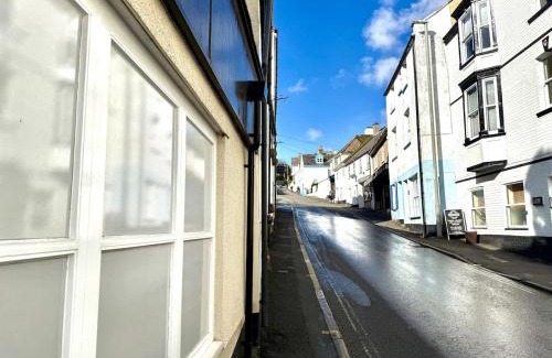 Lyme Regis Apartment | Pebbles - Lyme Regis
