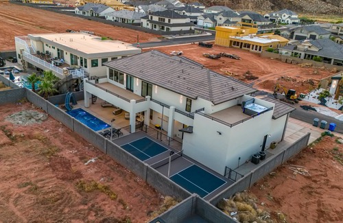 Hurricane House | Pecan Valley 5205/5193|2 Private Pools&Spas, Private Pickleball Court, Game Room