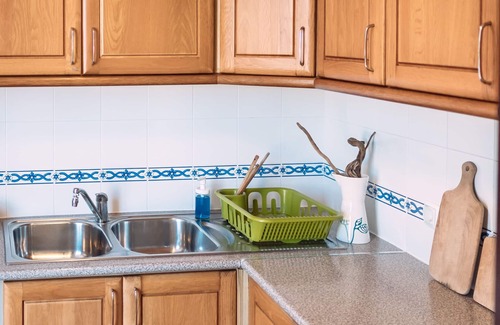 Baiona House | PEDRA DOS CORVOS Beach House - Cozy & Spacious Studio 50 mt from Odeceixe Beach