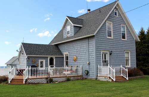 O'Leary House | PEI Beach House on 14 acres