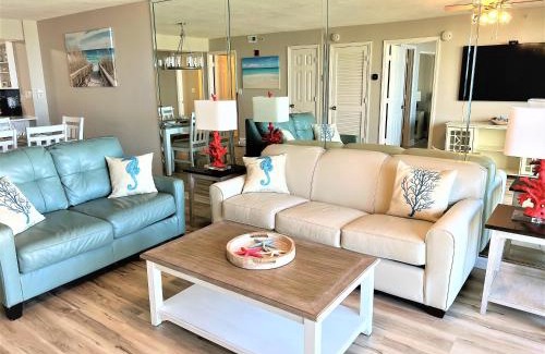 Destin Apartment | Pelican Beach 2 bedroom 4th floor Gulf Front Condo