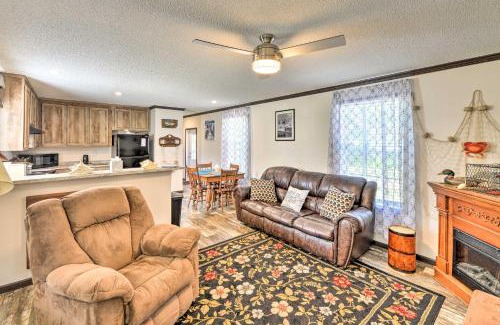 Harkers Island House | Pelican Place Coastal Cottage Walk to Back Sound