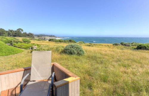 Sea Ranch House | Pelican's Landing - Amazing Views & Hot Tub