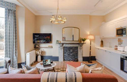 Clifton Apartment | Pembroke House I Your Apartment