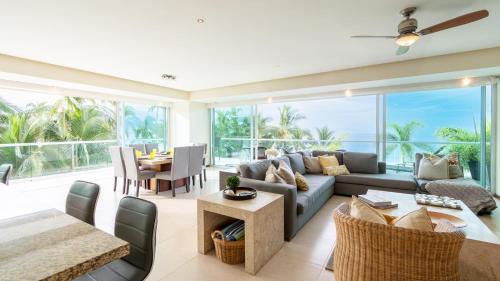 North Hotel Zone Apartment | Península T3 1A Luxurious Ocean View Getaway by Kivoya